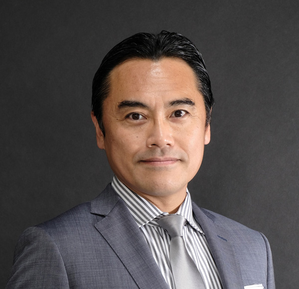 伊藤 俊明 氏