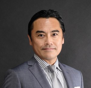 伊藤 俊明 氏