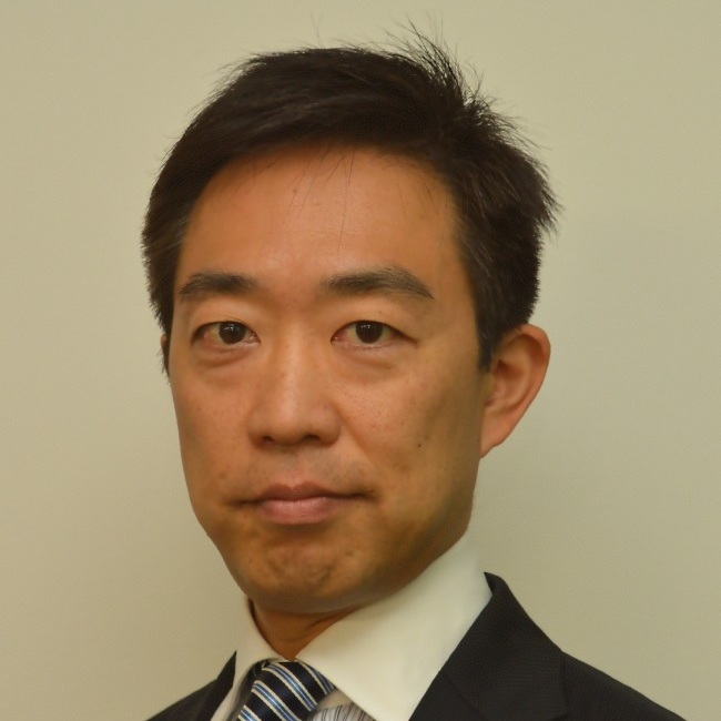 村山 雅彦 氏